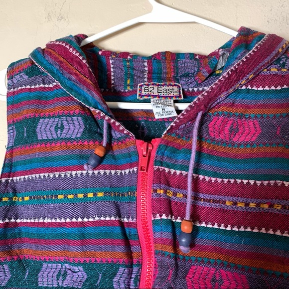 62 East cotton skater girl Aztec pattern pink purple teal crop hooded vest sz M - Picture 4 of 11